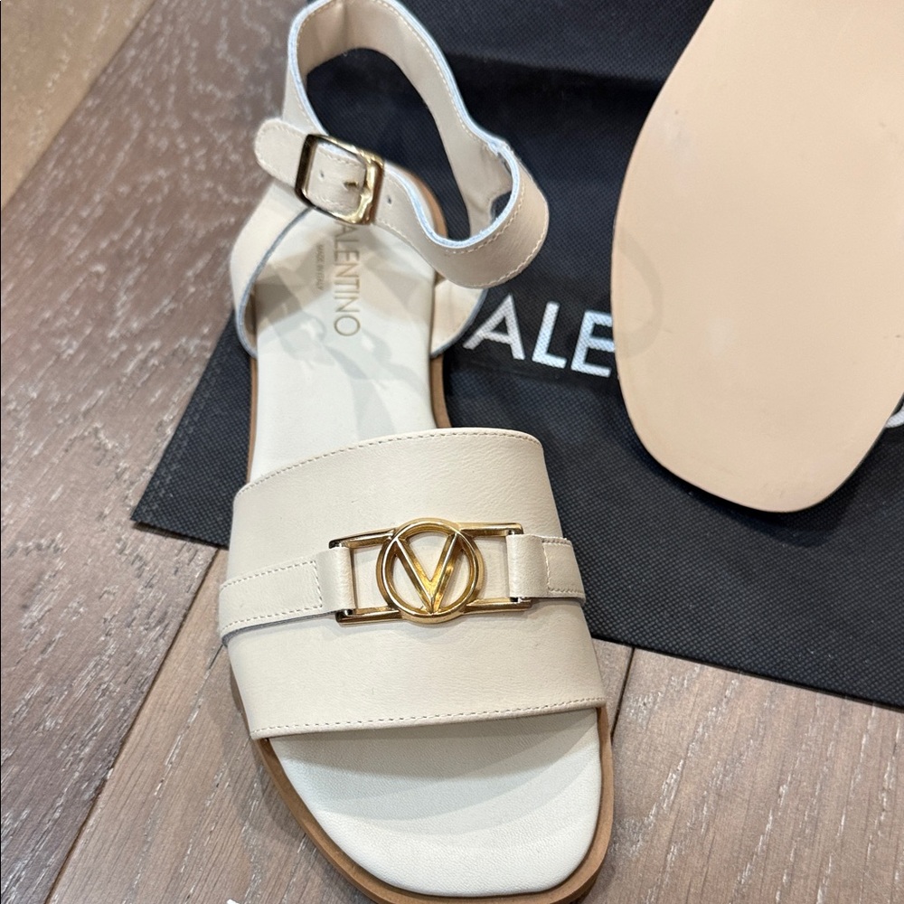 Valentino Cream Sandals with Gold Accent - Picture 3 of 10